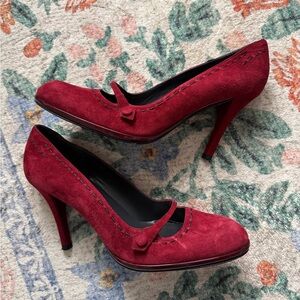 Vintage Stuart Weitzman Suede Heels
